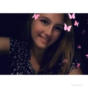 Meet your Posher, Cynthia